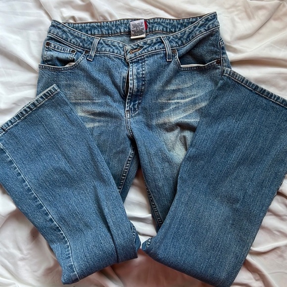 Mossimo distressed bootcut boyfriend jeans sz11 - Picture 2 of 3